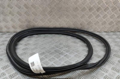Garnitura ușă dreapta spate AUDI Q7 4M 2019 OEM: 4M0833721C | 27562838 foto