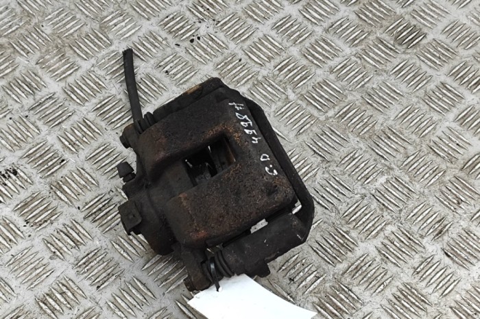Etrier de fr&acirc;nă dreapta spate CITRO&Euml;N JUMPER Furgon 2018 OEM: 1612437380 28589805