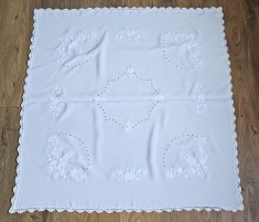 FATA DE MASA VINTAGE DIN MATERIAL SINTETIC CU BRODERIE MANUALA SI MARGINI CROSET