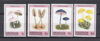 Grenada Grenadines - CIUPERCI - Serie incompleta - MNH foto