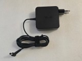 Alimentator laptop original ASUS ADP-65DW C 19V 3.42A 65W 5.5mm x 2.5mm