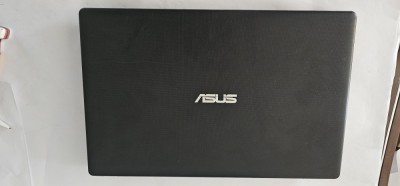 LEPTOP ASUS R512C , PROCESOR i3 , FUNCTIONEAZA DAR NU DA IMAGINE PE DISPLAY , SE VINDE FARA HARD . foto