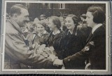Carte postala, Hitler dand mana cu tinere din Hitlerjugend