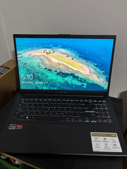 laptop Asus vivobook