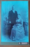 Fotografie Carton Interbelica Sot Sotie, Atelier Moderne Photographie FR. Lasch, Album Vechi 16.5x10.5cm