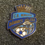 Insigna fotbal - CS MUNICIPAL RAMNICU-VALCEA