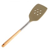 Spatulă Silicon cu Găuri, 31 cm, M&acirc;ner Lemn, Rezistentă la Temperatură P&acirc;nă la 250 de Grade