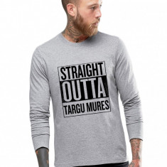 Bluza barbati gri cu text negru - Straight Outta Targu Mures - L