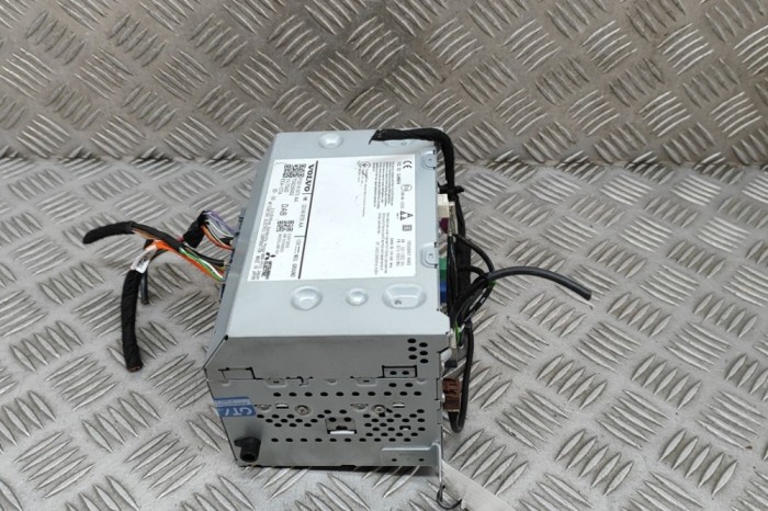 Unitate radio CD navigație VOLVO XC60 II 246 2020 OEM: 32141973 30430176