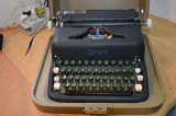 Masina de scris CONSUL-vintage