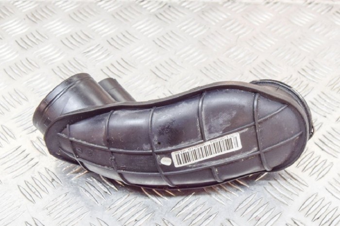 Tub de admisie aer BMW 3 E90 2010 OEM: 7807493 11596105