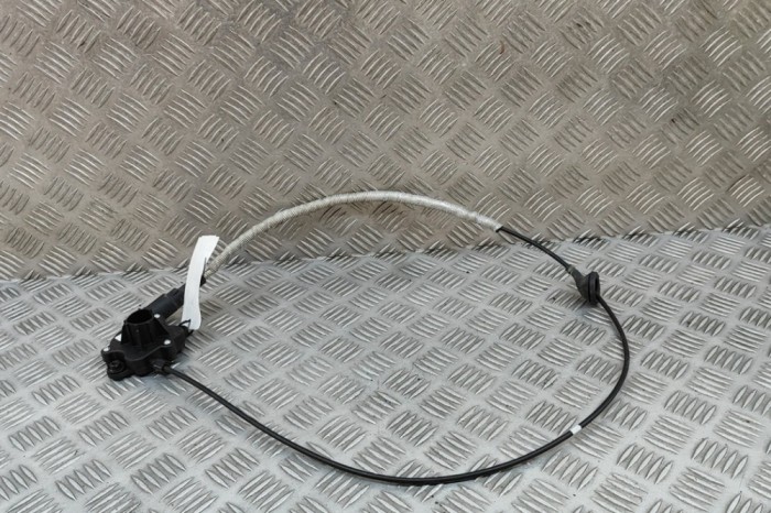 Cablu fr&acirc;nă de m&acirc;nă AUDI Q7 4M 2018 OEM: 4M2713035B | 30420568