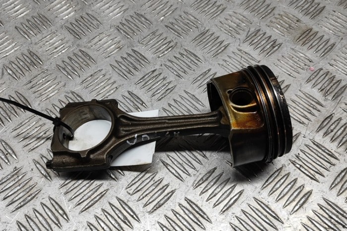 Piston VW GOLF V 1K1 2008 OEM: 059198401F,059107065CK 28802069