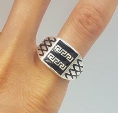 Superb inel barbatesc nou din argint