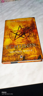 MICHAEL WHITE: ECHINOX foto