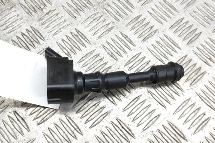 Bobina de inducție de &icirc;naltă tensiune VOLVO XC40 536 2020 OEM: 31312514 24693371