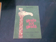 GIRAFA TOT GIRAFA - MATTY (CARTE DE COLORAT) foto