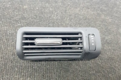 Gura de ventilație planșa de bord AUDI Q7 4L 2014 OEM: 4L08192104PK,4L0819210 | 11255088 foto