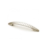 Cumpara ieftin Maner pentru mobila, din metal, K240-2092, lungime 121 mm, distanta gauri 96 mm, saten