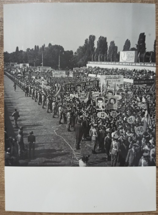 Lozinci cu ocazia zilei de 23 august 1984// fotografie