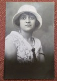 Portret de tanara - Fotografie tip carte postala datata 1926, Alb-Negru, Romania 1900 - 1950, Portrete