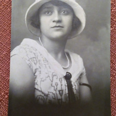 Portret de tanara - Fotografie tip carte postala datata 1926