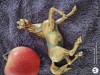 Superb calut , bronz placat cu aur ,stare excelenta
