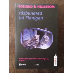 Cauti k2 Trei secunde - Roslund si Hellstrom (patata putin pe cantul  foilor)? Vezi oferta pe Okazii.ro