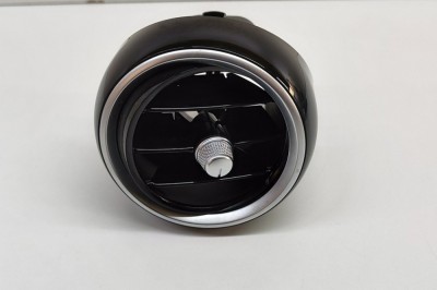 Gura de ventilație planșa de bord MERCEDES-BENZ C T-Model S205 2015 OEM: A2058301154 28484217 foto