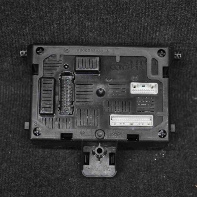 Modul de confort RENAULT CLIO III BR0/1, CR0/1 2007 OEM: 82003834738200652286 1438570 foto