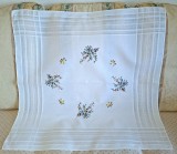 Fata de masa Vintage din bumbac cu broderie manuala in cruciulite