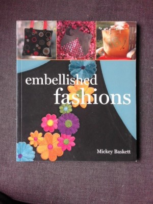 EMBELLISHED FASHIONS - MICKEY BASKETT (TEXT IN LIMBA ENGLEZA) foto