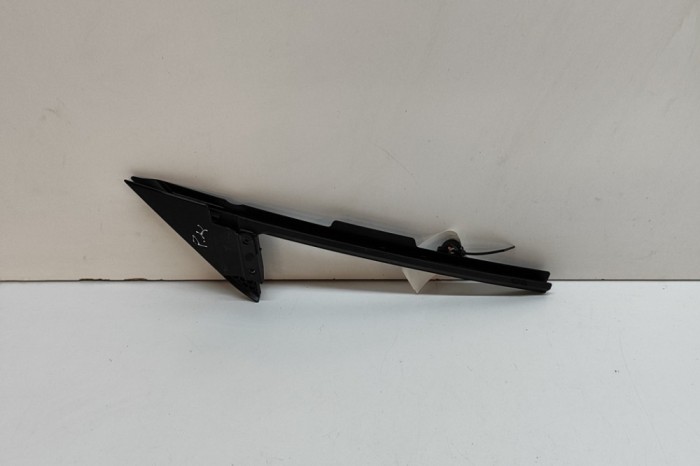 Șina geam ușă față PORSCHE Taycan 2022 OEM: 9J1837433 | 31802096