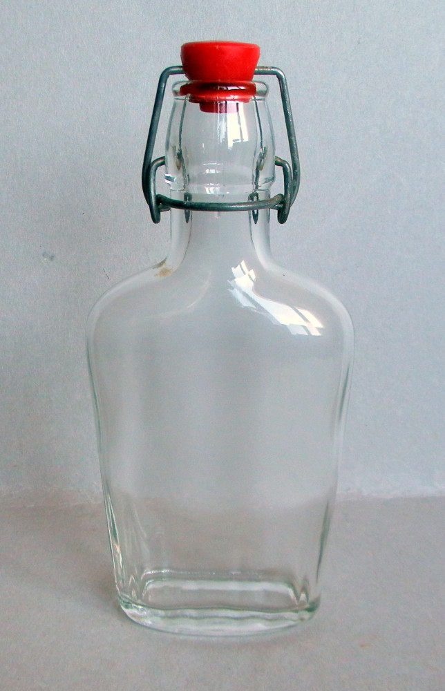 Sticla 250ml pentru apa minerala de izvor, statiuni balneoclimaterice anii  50-60 | Okazii.ro