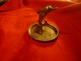 Statueta Delfin pe farfurioara frumos gravata - suport pt. bijuterii ,h=7,5cm ,m