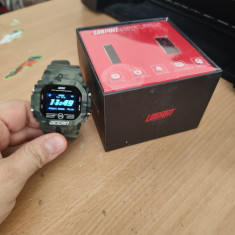 Smartwatch shock resitant