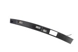 Ornament suport iluminare număr LAND ROVER DISCOVERY V L462 2017 OEM: HY32-40406-B 22931689