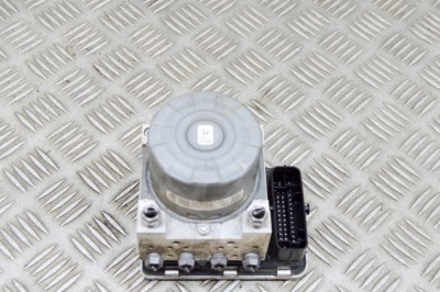 Pompa ABS SKODA OCTAVIA III Combi 5E5 2019 OEM: 10.0220-1917.4,5Q0614517EQ,5Q0614517BM,10.0917-4311.3,28.5162-9813.3,10.0629-3165.1 17865655 foto