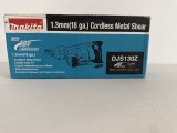 foarfecă de tăiat tablă Makita DJS130Z