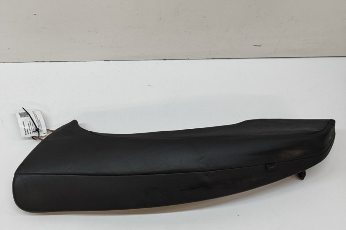 Ornament scaun st&acirc;nga spate SKODA OCTAVIA III Combi 5E5 2013 OEM: 5E0885701 30308158