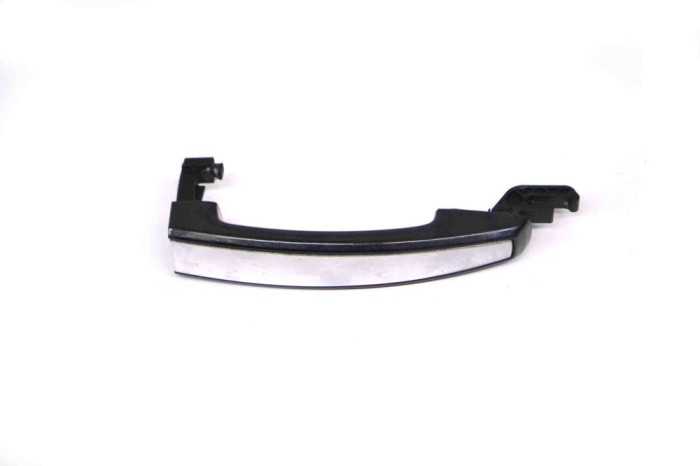 M&acirc;ner exterior ușă st&acirc;nga spate OPEL MOKKA / MOKKA X 2014 14707915