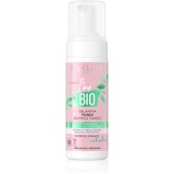 Eveline Cosmetics I&#039;m Bio demachiant spumant delicat pentru piele uscata si sensibila 150 ml