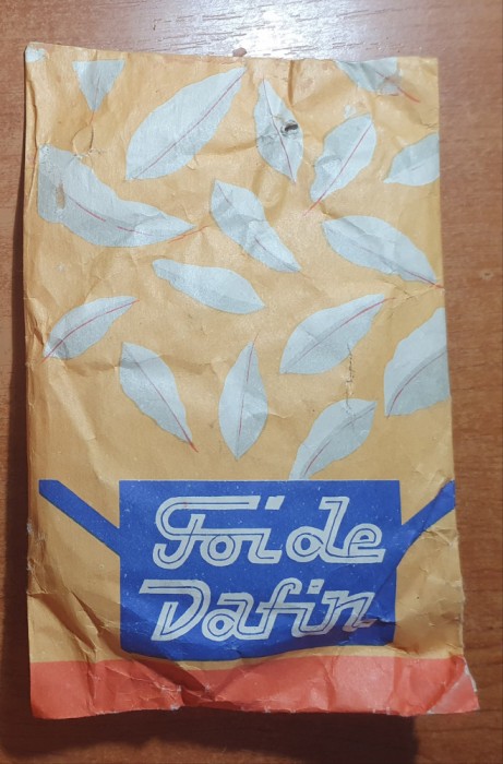pachet de colectie - foii de dafin din anul 1977 - contine foii de dafin
