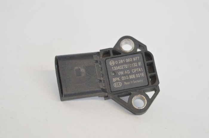 Senzor MAP VW GOLF VII 5G1, BQ1, BE1, BE2 2015 OEM: 03G906051E,0281002977 | 1986498