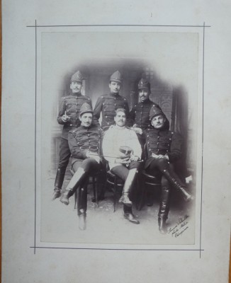 Fotografie pe carton, Voluntarii Corpului Magheru la Campina in 1896 foto