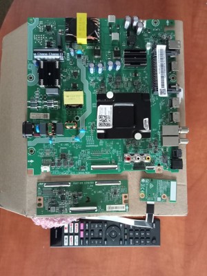 Placa digitala Hisense 55E6NT foto