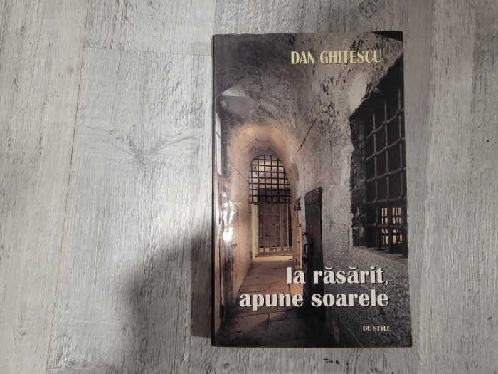 La rasarit,apune soarele de Dan Ghitescu