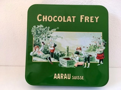 * Cutie tabla design vintage Chocolat Frey AARAU Suiss, 18x18x4.5cm foto