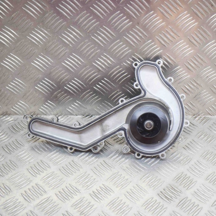 Pompa de apa AUDI Q7 4M 2015 OEM: 059121008G