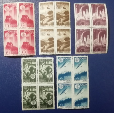 M1 TX7 10 - 1947 - AGIR - perechi de cate patru timbre foto